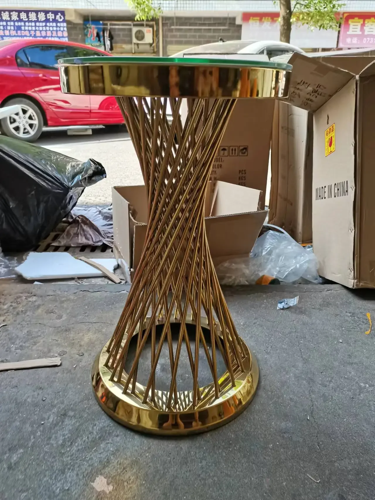 Рисунок 2 - блестящие оцинкованные золотистые