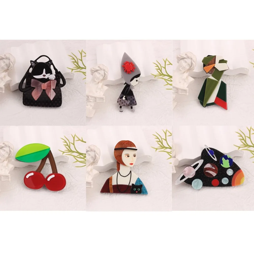 Acryl-Broschen mit verschiedenen Mustern, Katzenbeutel, Mädchen, Papagei, Kirsche, Porträt, Universum, niedlicher kreativer Stil für Bekleidungszubehör