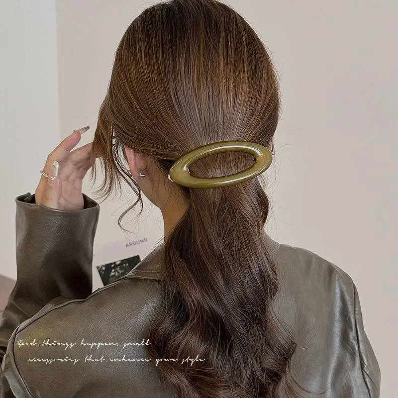 Koreaanse haarclips van metaal en gelei voor dames_voghion.com