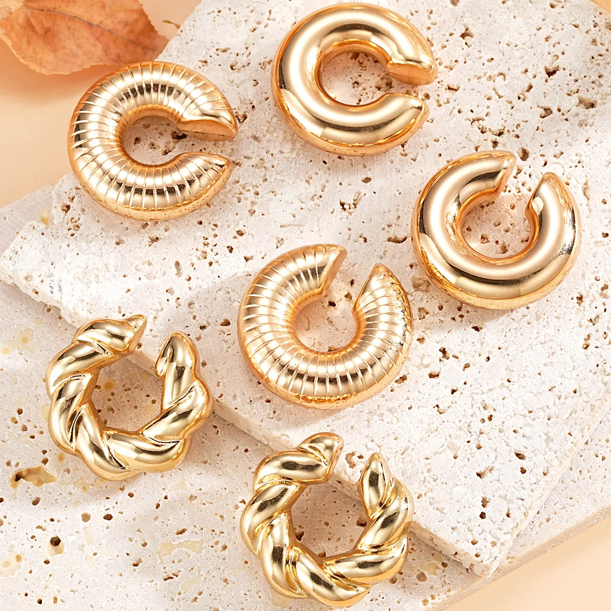 4Pcs Exaggerated Circle C-Shaped Large Ear Clip for Women Simple Chunky Gold Plated Thick Earrings Set Fashion Jewelry Gifts New