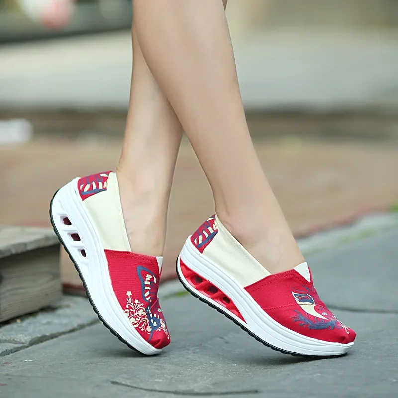 

2024 Spring Summer Fashion Sneakers Women Thick Sole Height Increasing Shoes 5cm Flat Platform Woman Cloth Shoes DX110