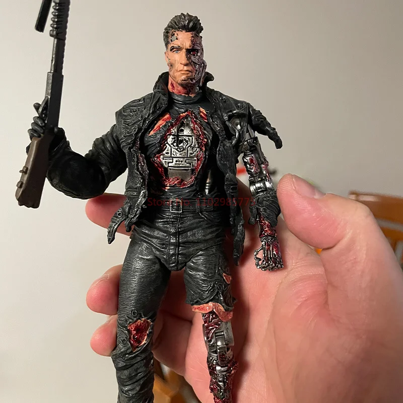 In Stock 1/12 Scale The Terminator T800 Heavy War Damage Edition