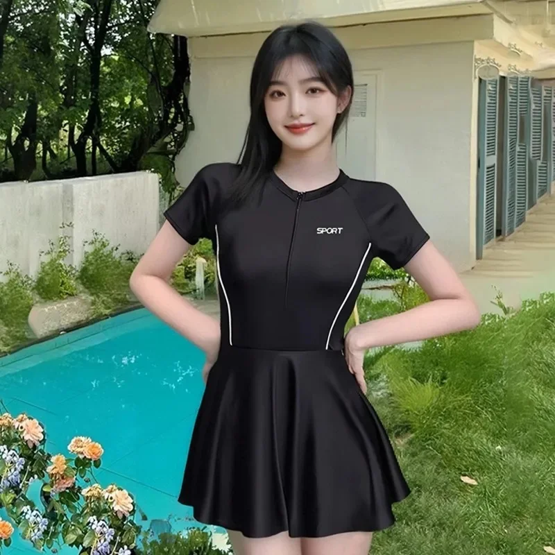 Summer Swimwear Women's plus Size Sporty Zipper One-Piece Conservative Slimming Thermal Vacation Resort Swimming Costume