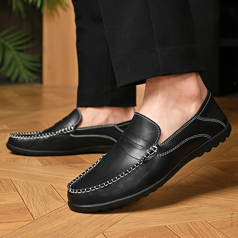 Leather shoes Shoes for Men Autumn Flat Leather Shoes Lightweight British Fashion Trend Brand Driving Business Men's