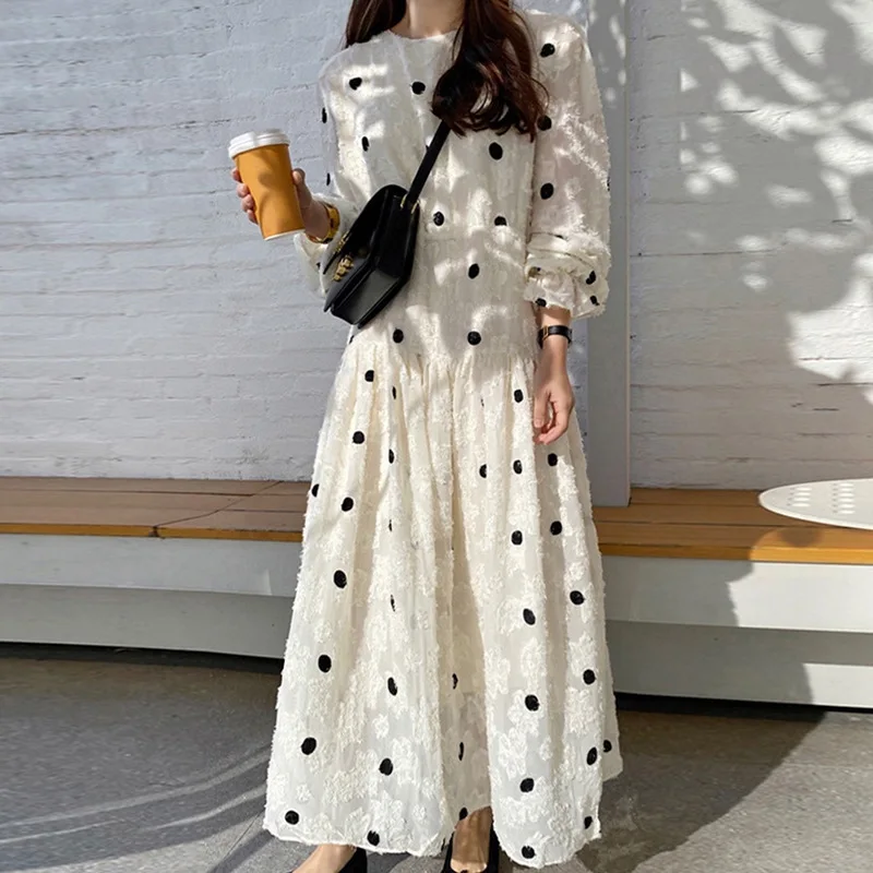 

Autumn New Vintage Polka Dot Long Dresses Korean Gentle Female Simple O-neck Crochet Puff Sleeves Elegant Party Robe Dress Q303