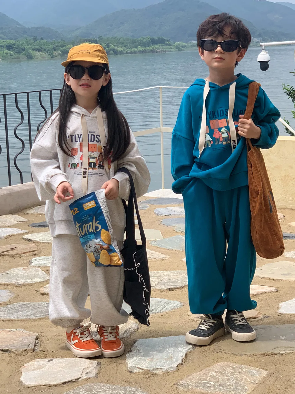 

Children's Clothing Sets 2023 Autumn Korean Boys Girls Cartoon Print Hoodies Two Piece Suit Kids Casual Hooded Sweatshirt Set