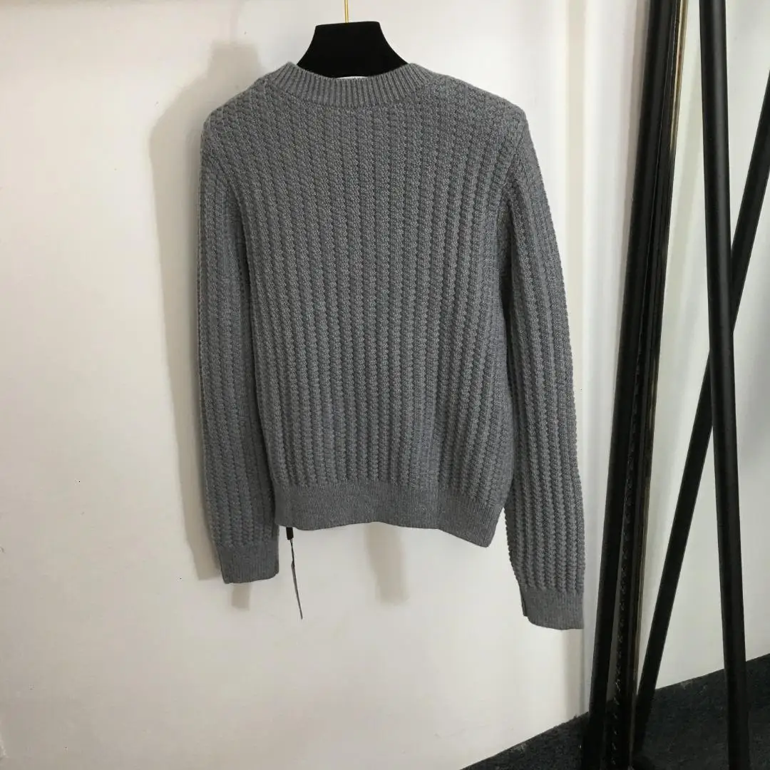 

2024 Wool Sweater - Three-dimensional Pit Stripe Design, Cozy Long Sleeve