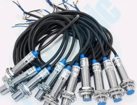 

10 × NJK-5002C NPN NO 24VDC, расстояние детектора M12 10 мм