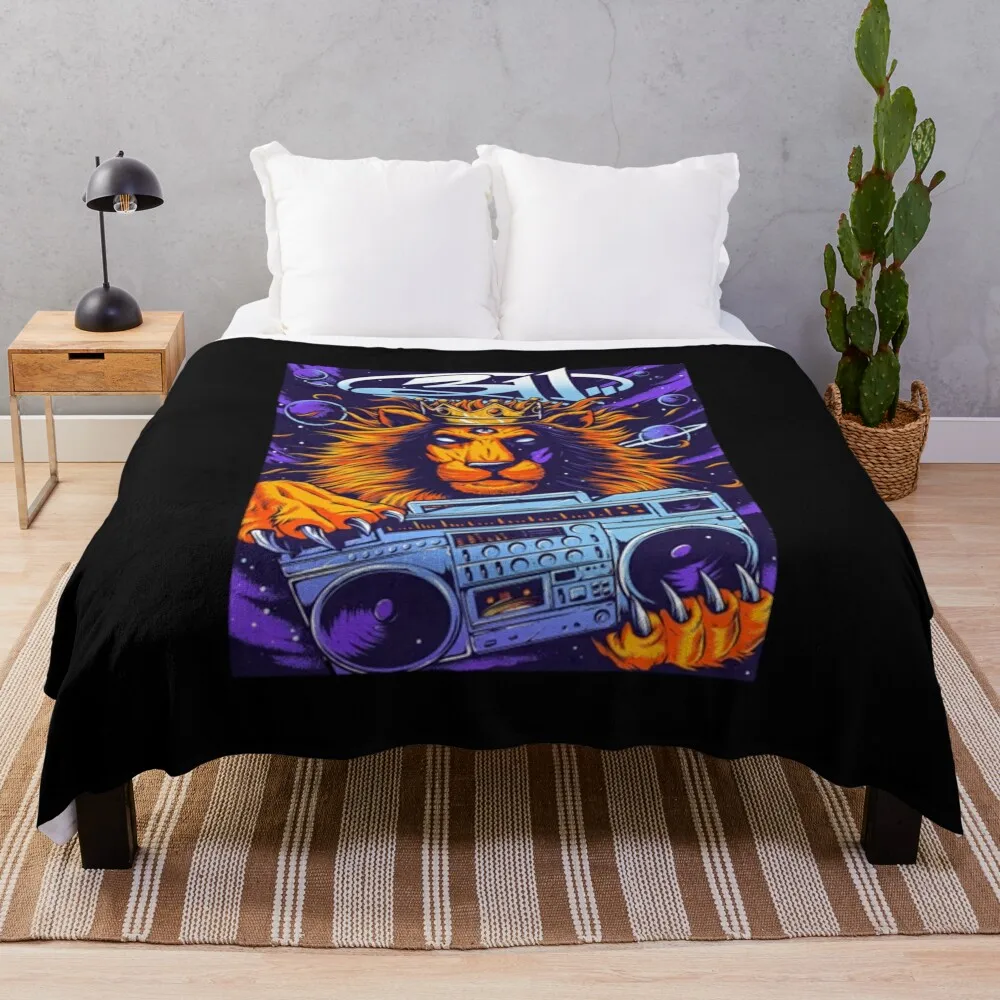 

311 lion radio Throw Blanket Luxury St Heavy manga Blankets