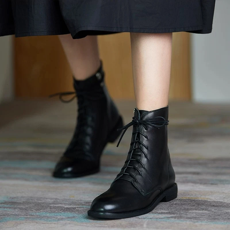2026 neue Damen Uniform Leder Stiefel Schwarz Vielseitige frauen Kausalen Stiefeletten Schule Leistung Frau Mode Stiefel Einfache – Detail 4