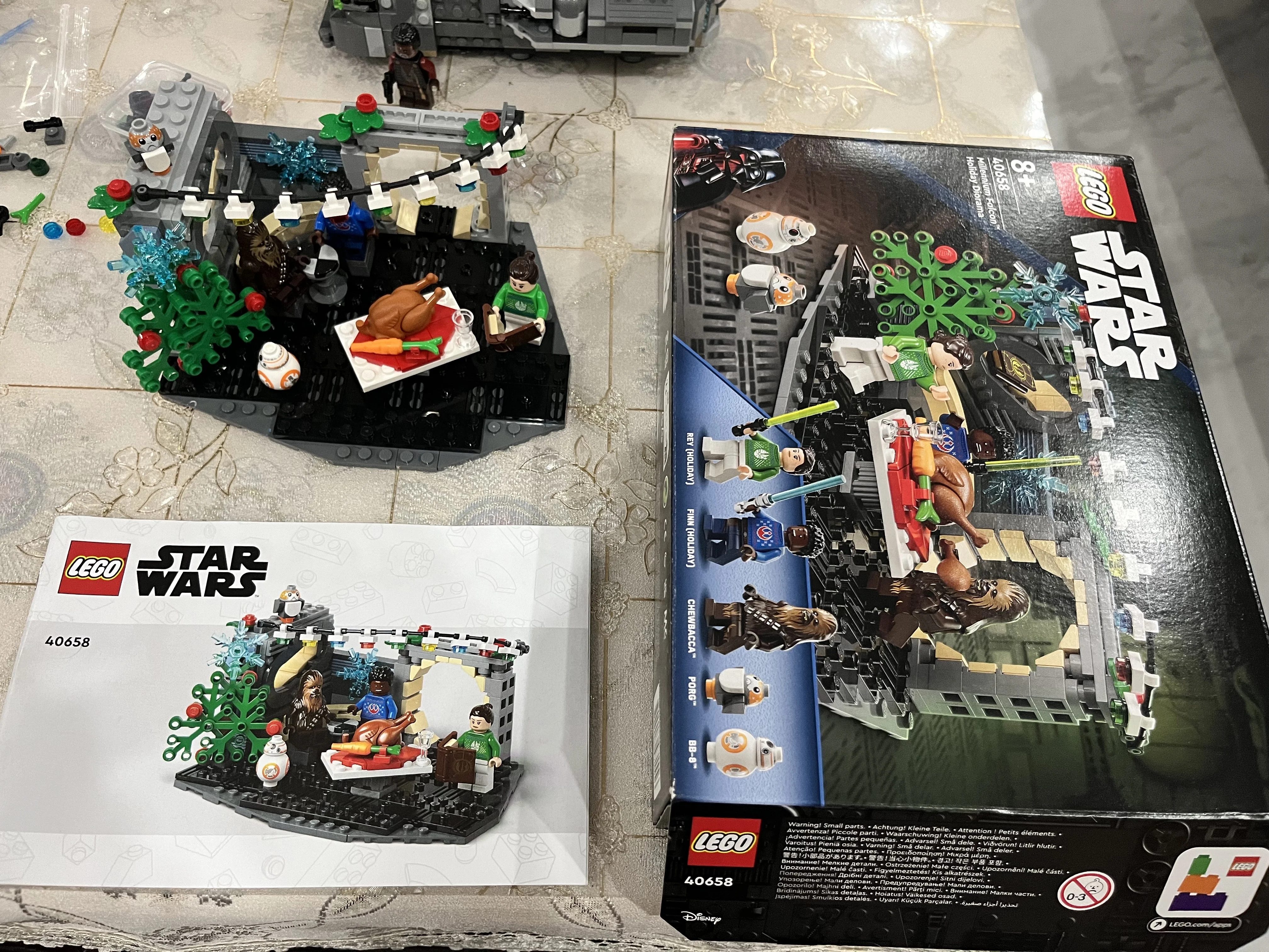 Lego Star Wars Millennium Falcon Small LEGO Star Wars 40658