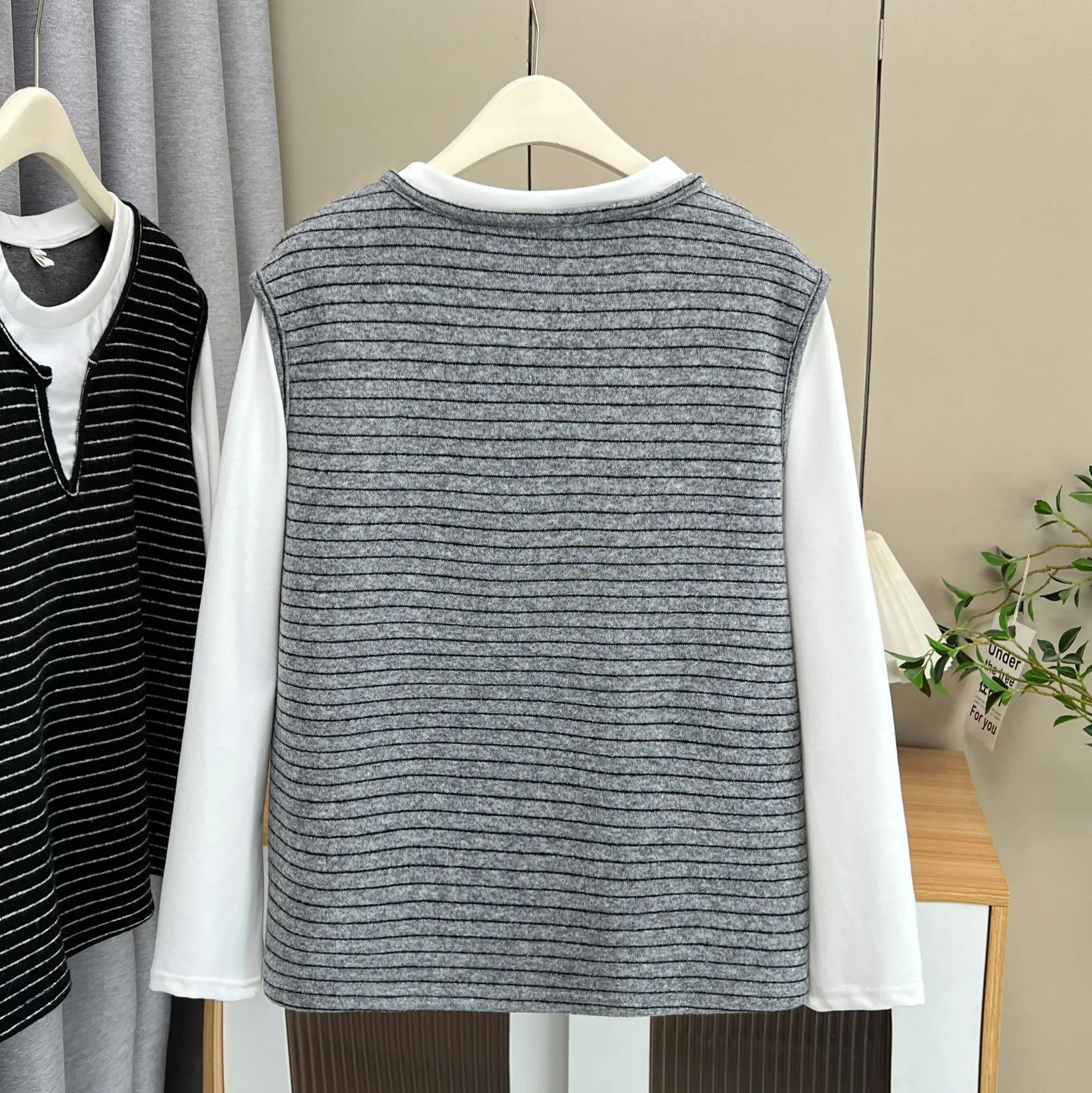 XXXXL Fashion Plus Size Women's T-Shirt New Autumn Casual Striped Patchwork Fake Two Piece Top 2542