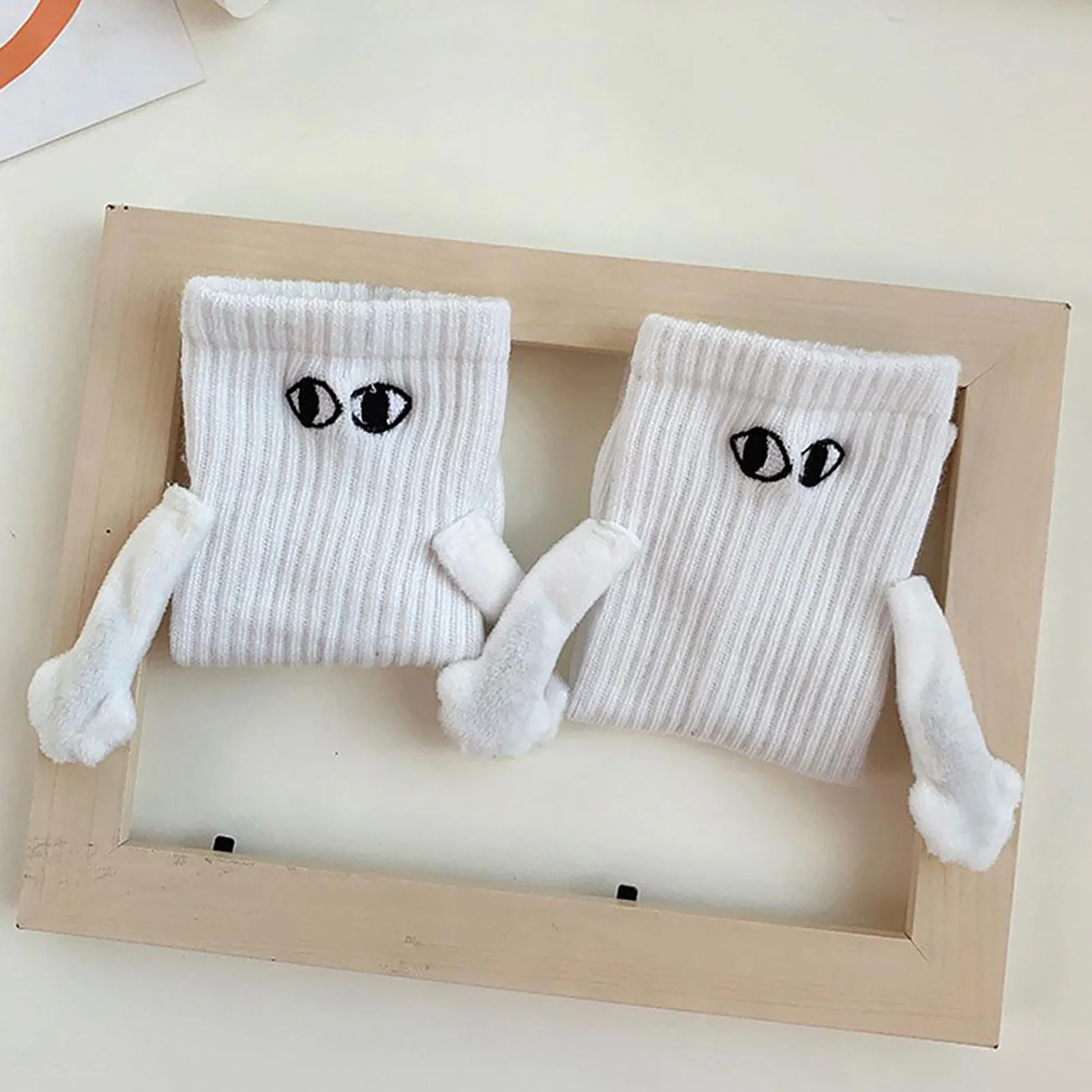 Magnetic Three-Dimensional Doll Socks 3D Cute Couple Magnet Matching Socks Gifts for Boyfriends and Girlfriends JAN88