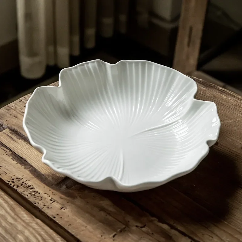 Nordic Kitchen Ceramic Dinner Plates White Embossed Flowers 8-inch Salad Plates Food Soup Pasta Dinners Dishes Bowl Tableware