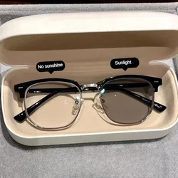 Men's Retro Anti - Blue Light Color - Changing Glasses - Stylish and Lightweight (Gold)