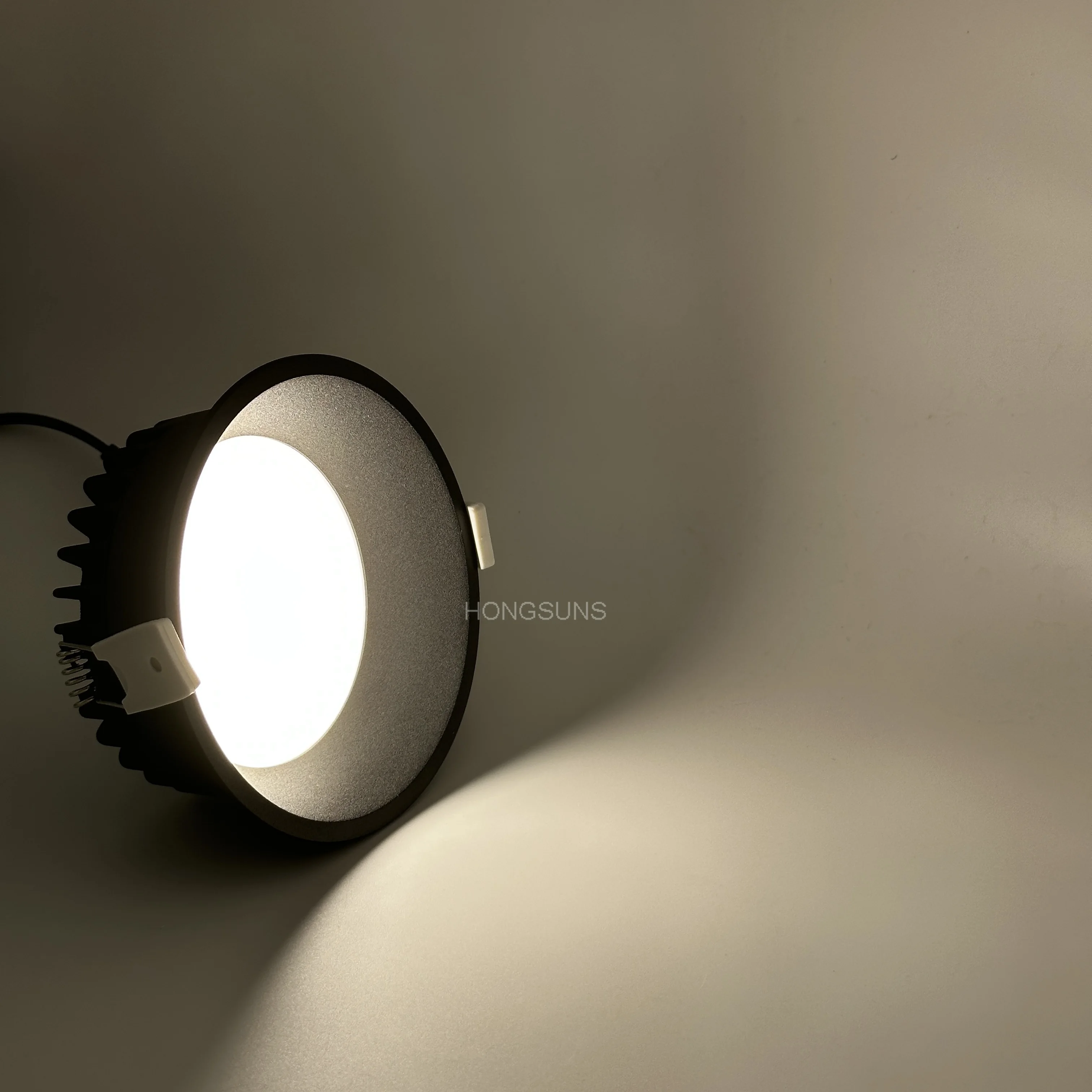 Recessed Anti Glare LED Downlights Black/White LED Ceiling Spot Lights AC85~265V Background Lamps Indoor Lighting led downlight recessed ceiling spotlight ceiling lamps