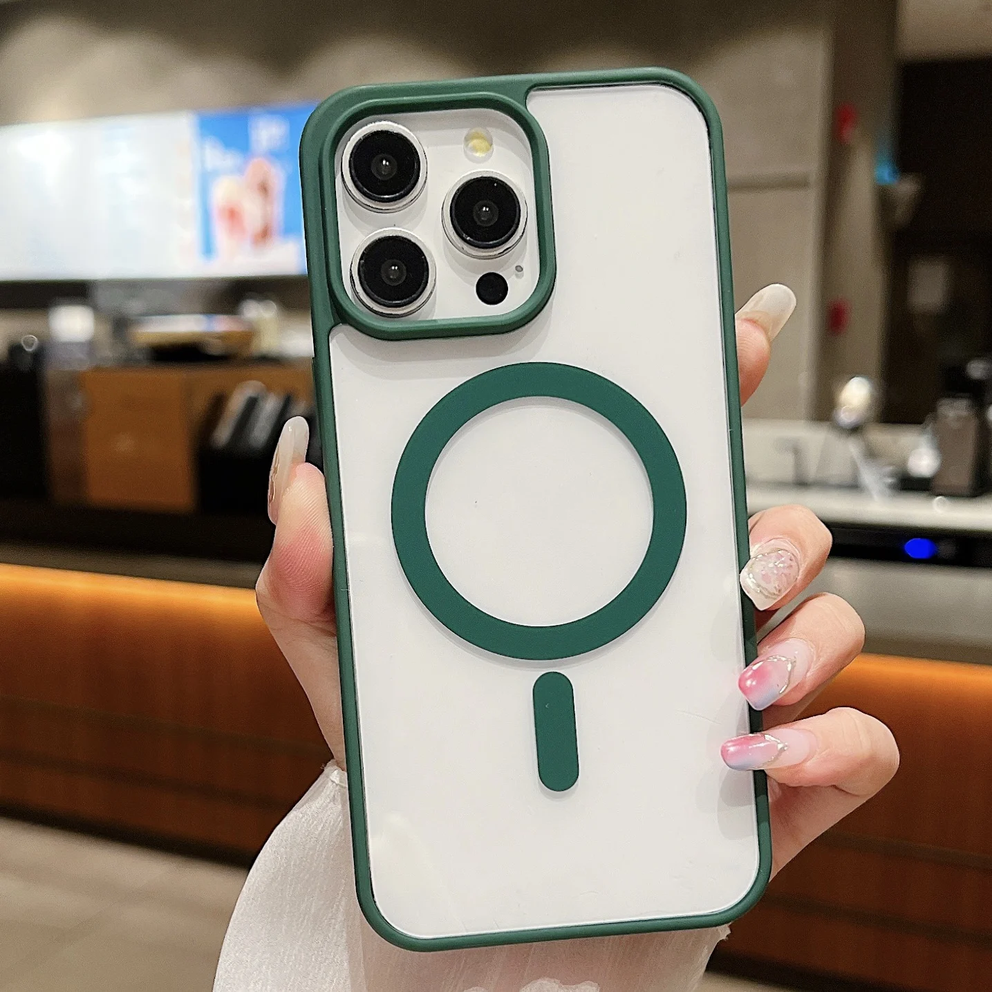 Sleek Magnetic Transparent Wireless Charging Case - Fashion Edition