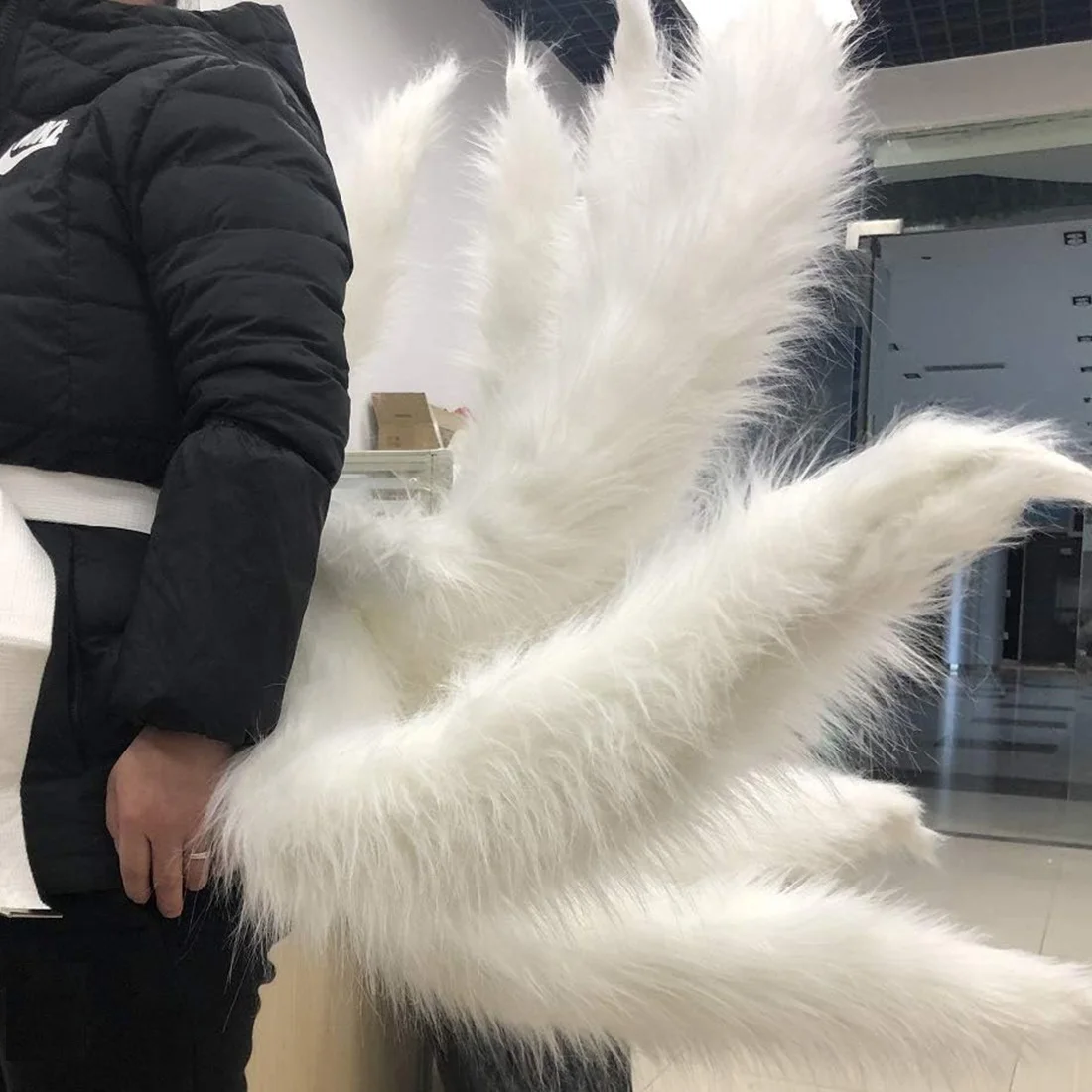 Jogo Online LOL League of Legends, A Raposa de Nove Caudas Ahri COS Tail -  AliExpress, image size:1100x1100