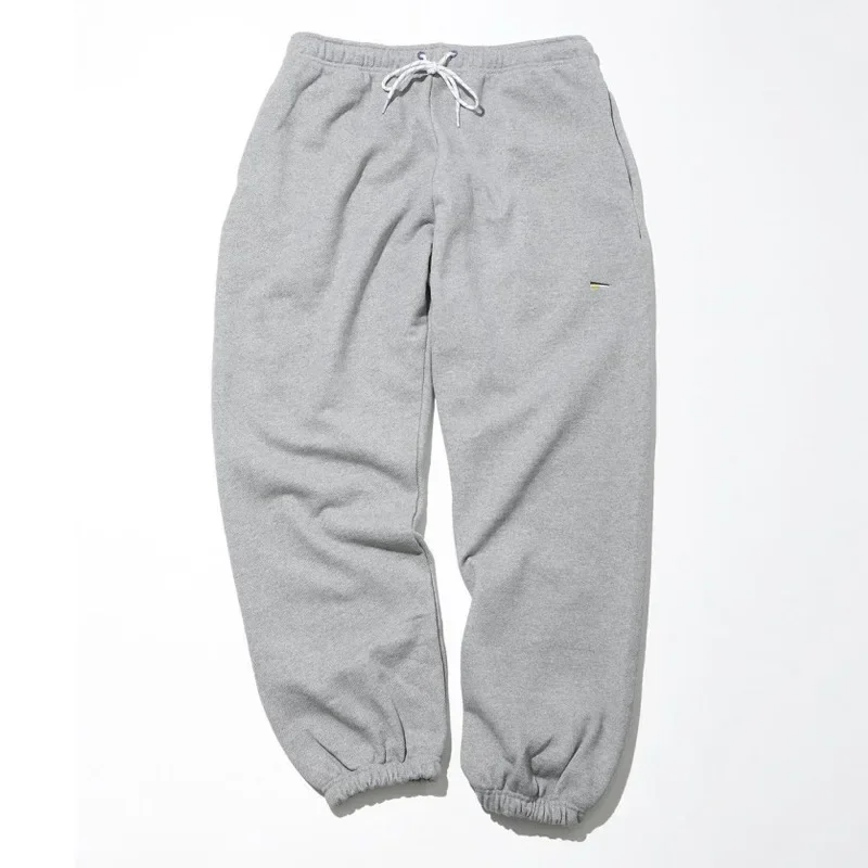 

NAUTICA Hasegawa supervises the production of heavy cotton sweattrousers, casual leggings, men's and women's sweatpants, autumn