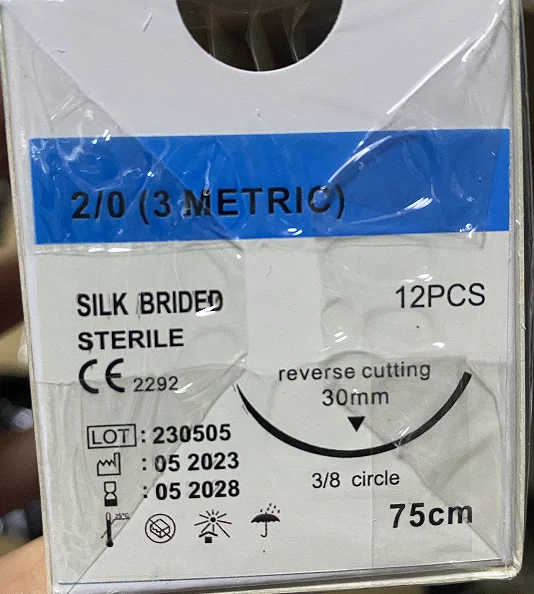 Description Picture 5 of item12pcs CC Surgical Suture Thread Pet Dog Specific PGA 910 PGLA 75CM 90CM 2/0 3/0 4/0 5/0 Teaching Suture Exercises Use