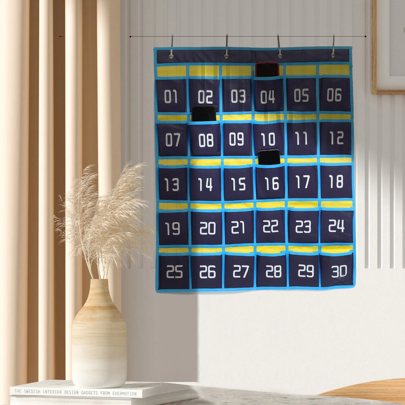 Numbered Classroom Organizer Phone Pocket Chart Pouch 30 Pockets Phones Holder Wall Hanging Storage Bag with Hooks Classic classroom organizer