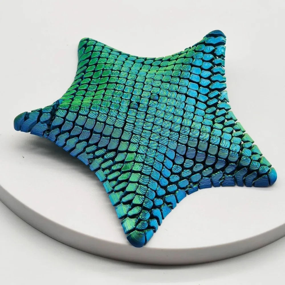 3D Printed Articulated Starfish Desk Toy (12cm) 5