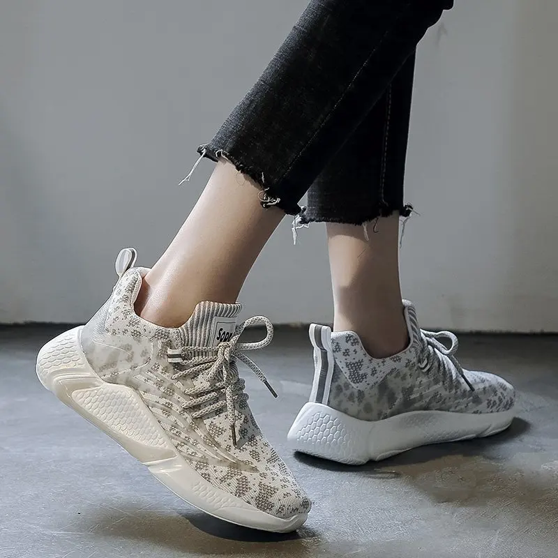 New Women Running Shoes Sneakers Casual Shoes Lightweight Walking Sneakers Breathable Women Outdoor Sports Tennis