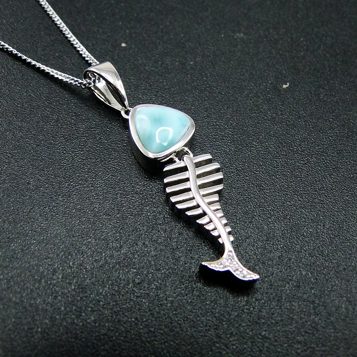 Pingente de Larimar Natural, Peixe Marinho Dangle,