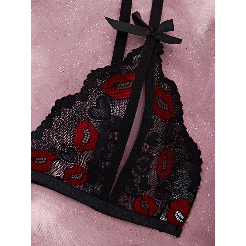 Thin Style G-string Sexy Women 2 Piece Set Floral Embroidery Underwear Sexy Erotic Lingerie Underwear Lenceria Sets