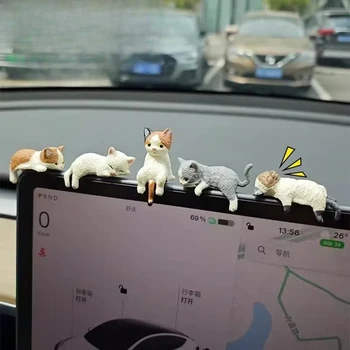 Cat Figurine Set 1