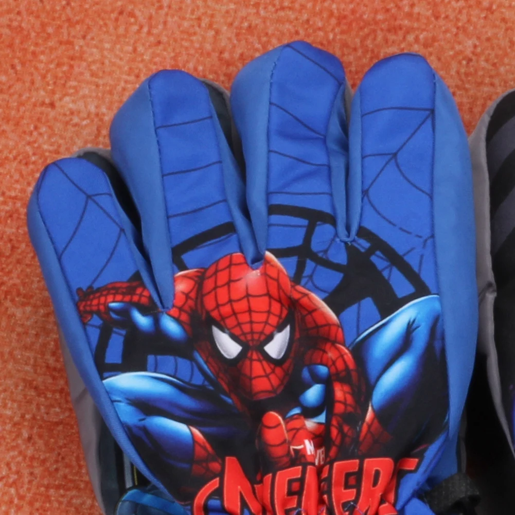 Winter Random children skiing gloves Outdoor cartoon windproof plush and thick insulation boys gloves 5-14Years 1pair winter gloves ski gloves