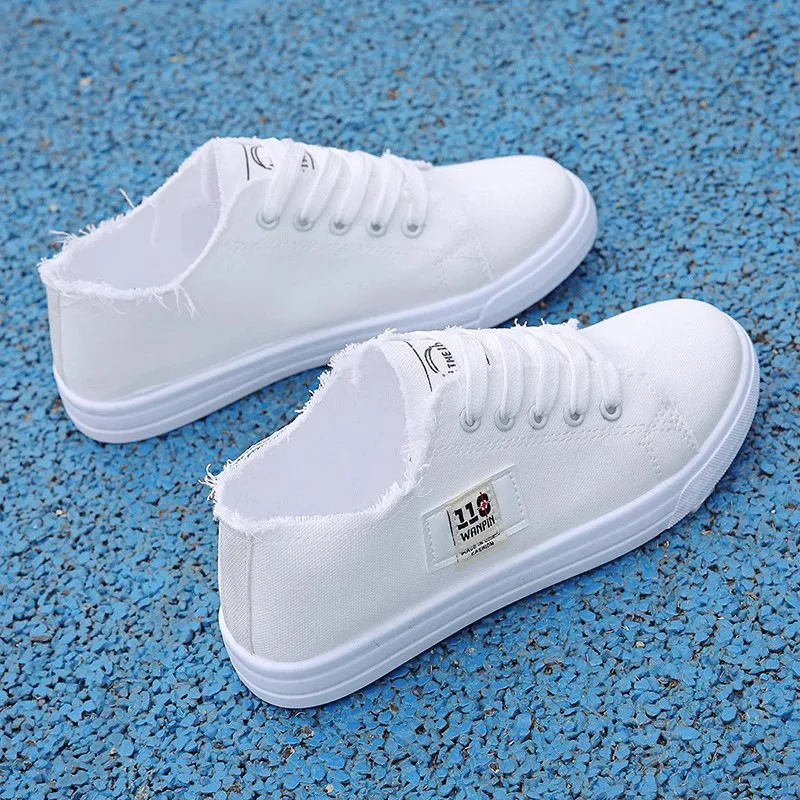 Women's Vulcanize Shoes 2026 New Casual Comfort Shoes Student White Sports Flat Fashion Light Women's Sneakers Zapatos Mujer