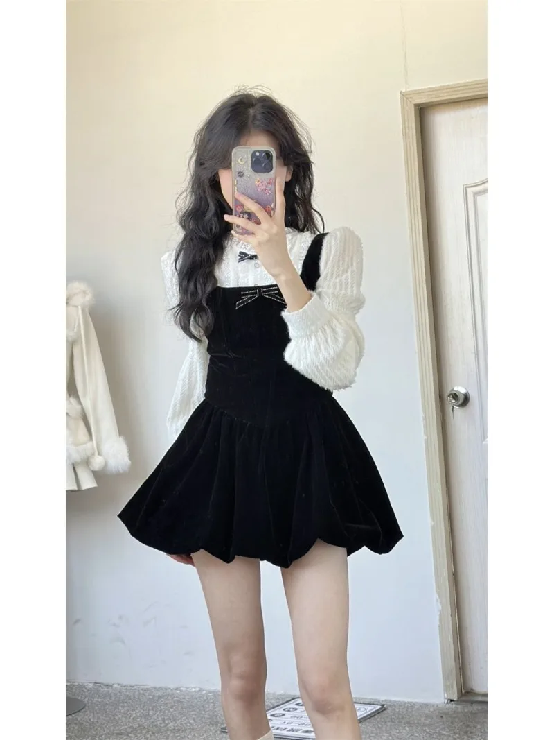 

French Sweet Lace Bottom Top Temperament Suspender Flower Bud Skirt Two Piece Set Women Fashion Bow College Cute Spring Suit