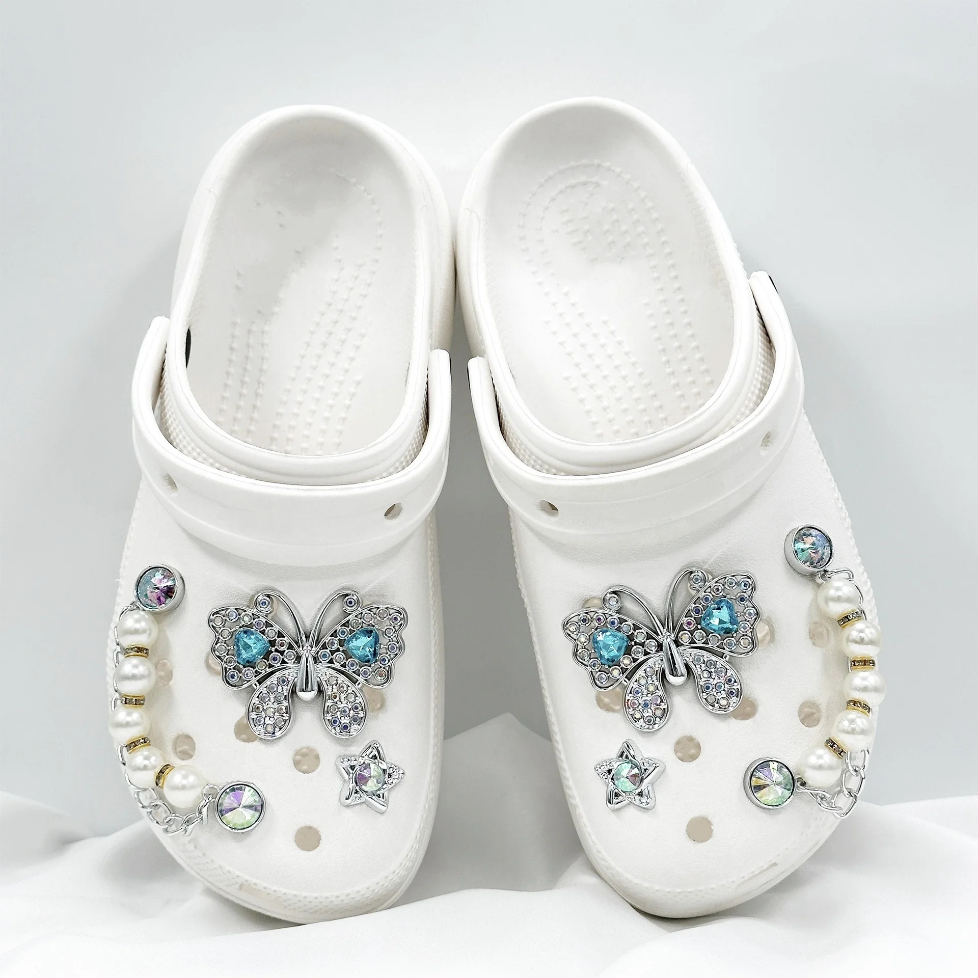 새로운 꽃 모양 신발 장식 버클 세트, 반짝이는 액세서리, 여성 신발 장 우아한 다이아몬드 나비 체인