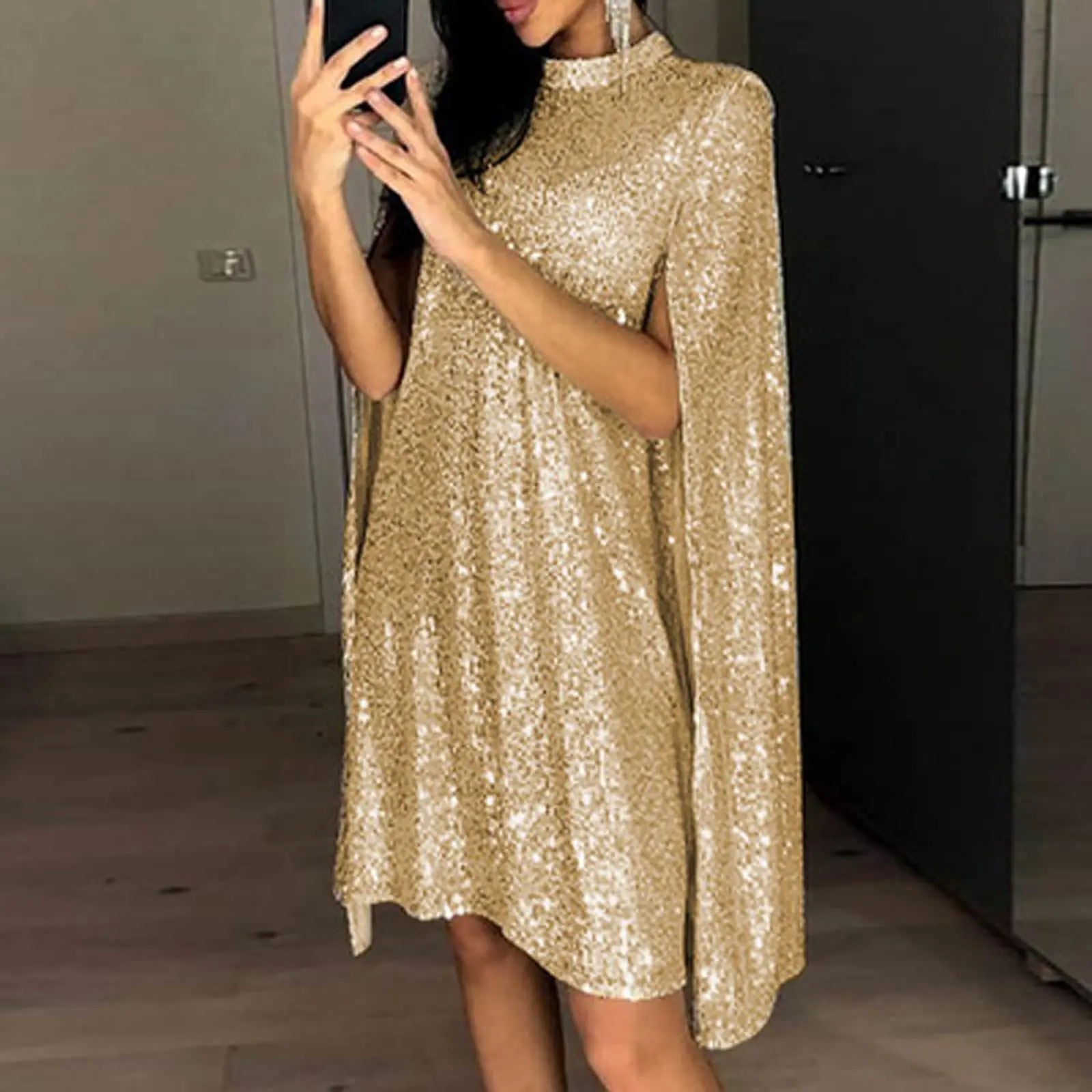 Robe à sequins dorée élégante - Col montant & Manches cape