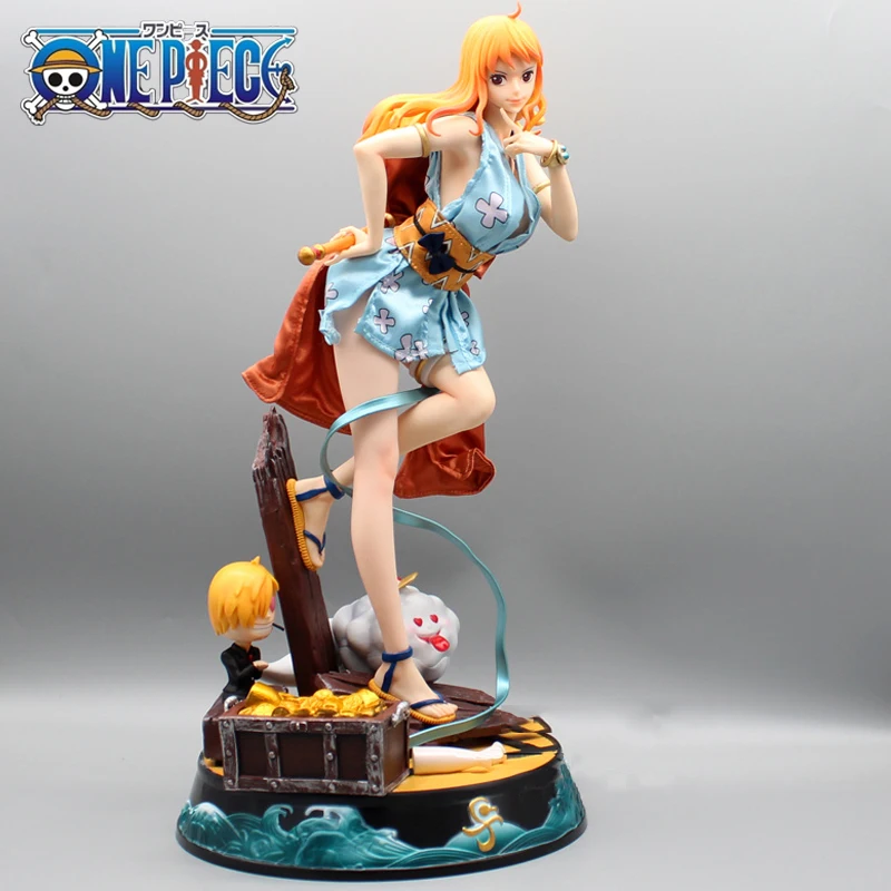 Figure Nami (Casino Suit) ONE PIECE World Collectible Figure