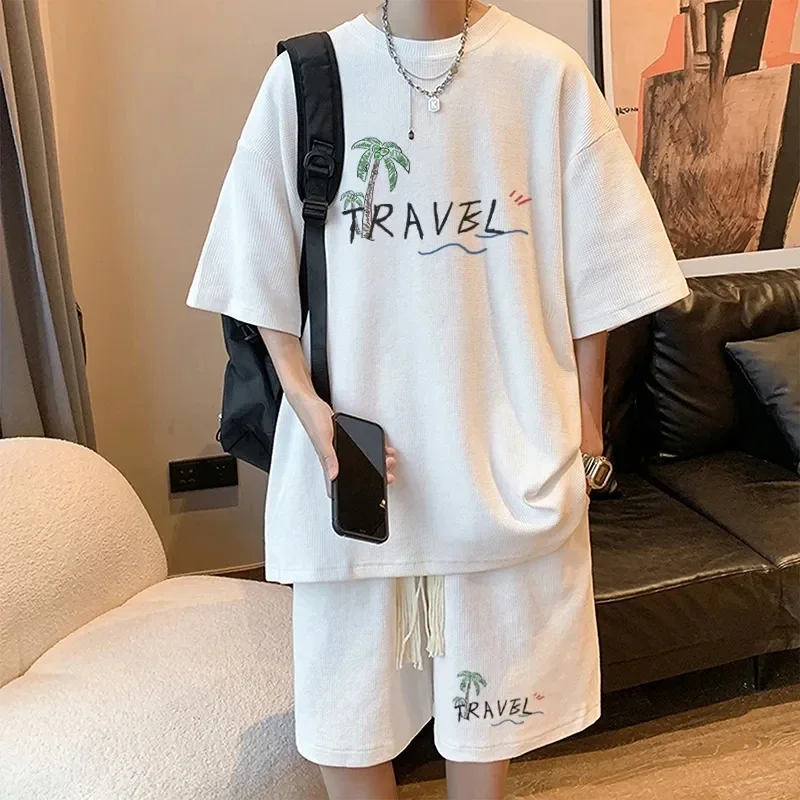 thumbnail image 1 of Conjunto de moda coreana para hombre, con estampado de gofres, camiseta de manga corta y pantalones cortos, conjunto deportivo de 2 piezas, chándal de moda de verano, 1 of 5
