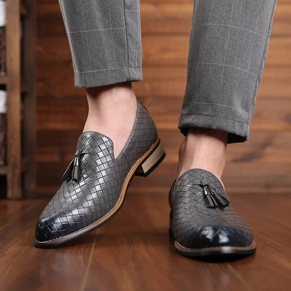 Fringe Men Leather Casual Shoes Checkered Man Loafers Coiffeur Leather Shoes Fashion Driving Mens Shoes Sapato Social Masculino 3