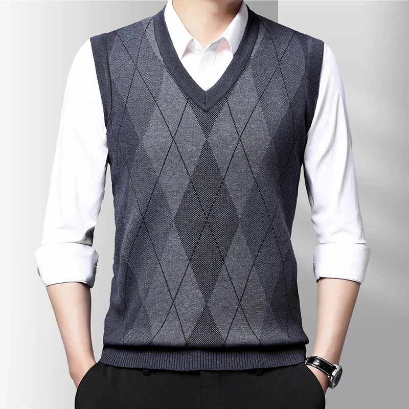 Men Sweater Vests Mens Knitted Vest Men's Thickened Casual Sweater Tank Top Autumn and Winter Warm Men's Vest