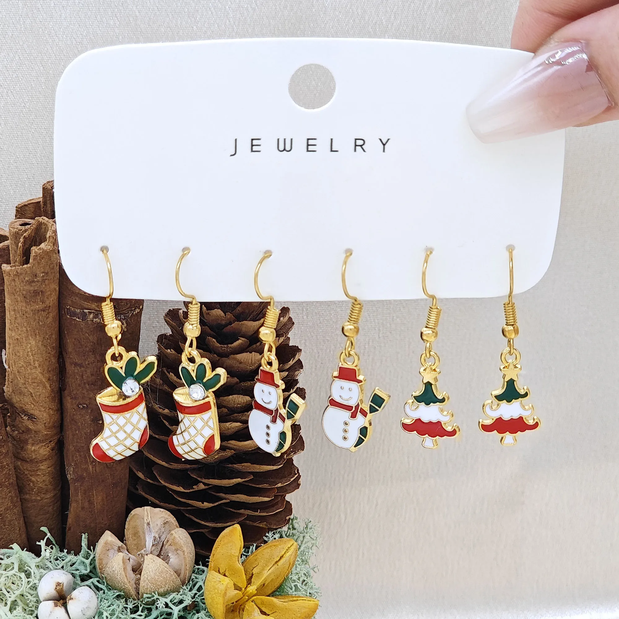 thumbnail image 1 of Pendientes de muñeco de nieve Fengguishuang 6 uds con campana tridimensionales de Navidad, 1 of 5
