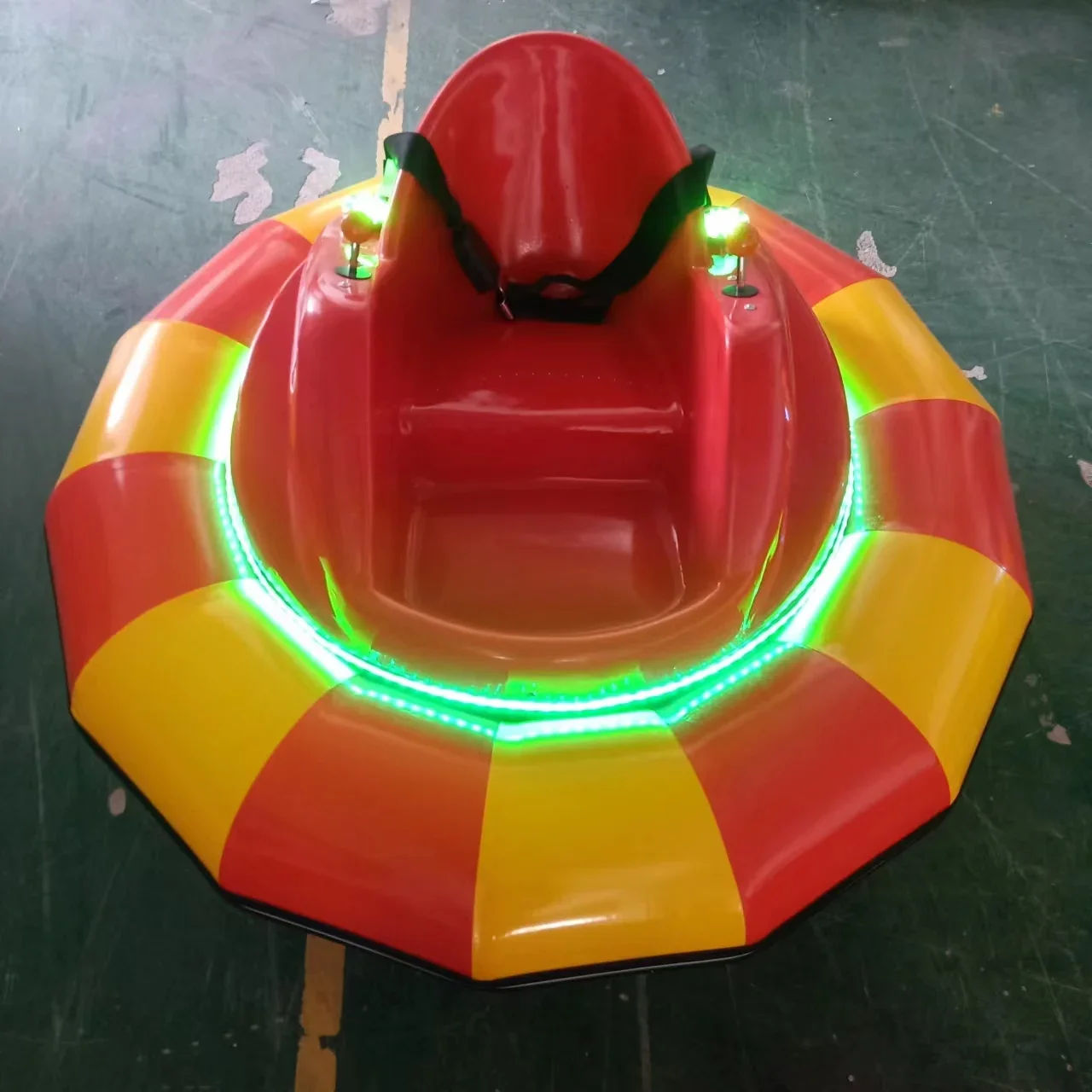 Low price electric inflatable bumper car bumper car with remote for kids
