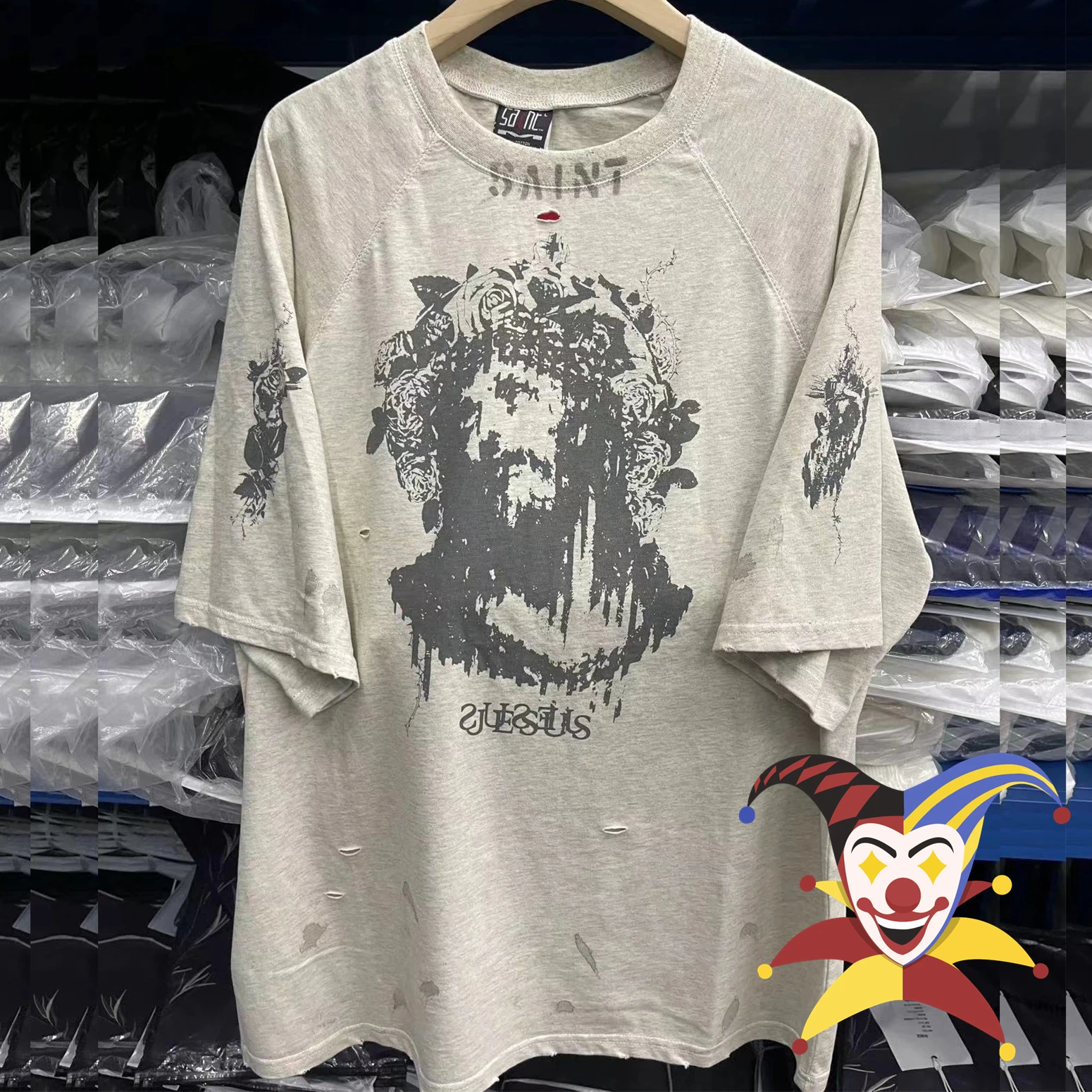 

Jesus Graffiti print Saint Micheal T Shirt Men Women Retro Gray Washed T-Shirt Tee Tops