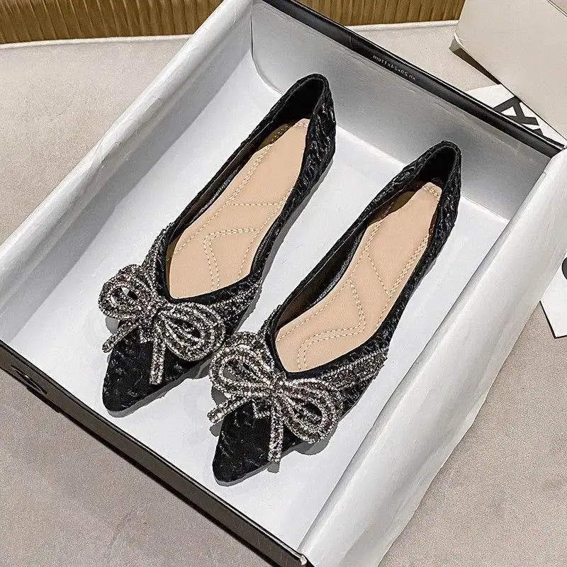 2023 Spring and Autumn New Fashion Bow Pointed Flat Bottom Bean Shoes Korean Versatile Casual Women's Shoes 2