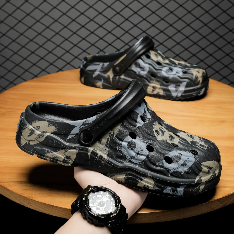 

Летние мужские шлепанцы, Уличная обувь для воды, с прорезями, сверхлегкие пляжные сандалии, повседневные сандалии, черные садовые тапки