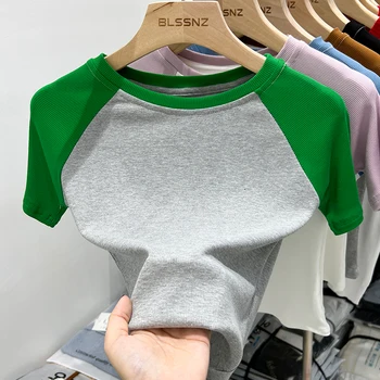 تي شيرت غير رسمي جديد عالي الجودة لعام 2025 تي شيرت مثير ضيق بأكمام قصيرة ملابس نسائية متينة Y2k قطع علوية قصيرة مضلعة