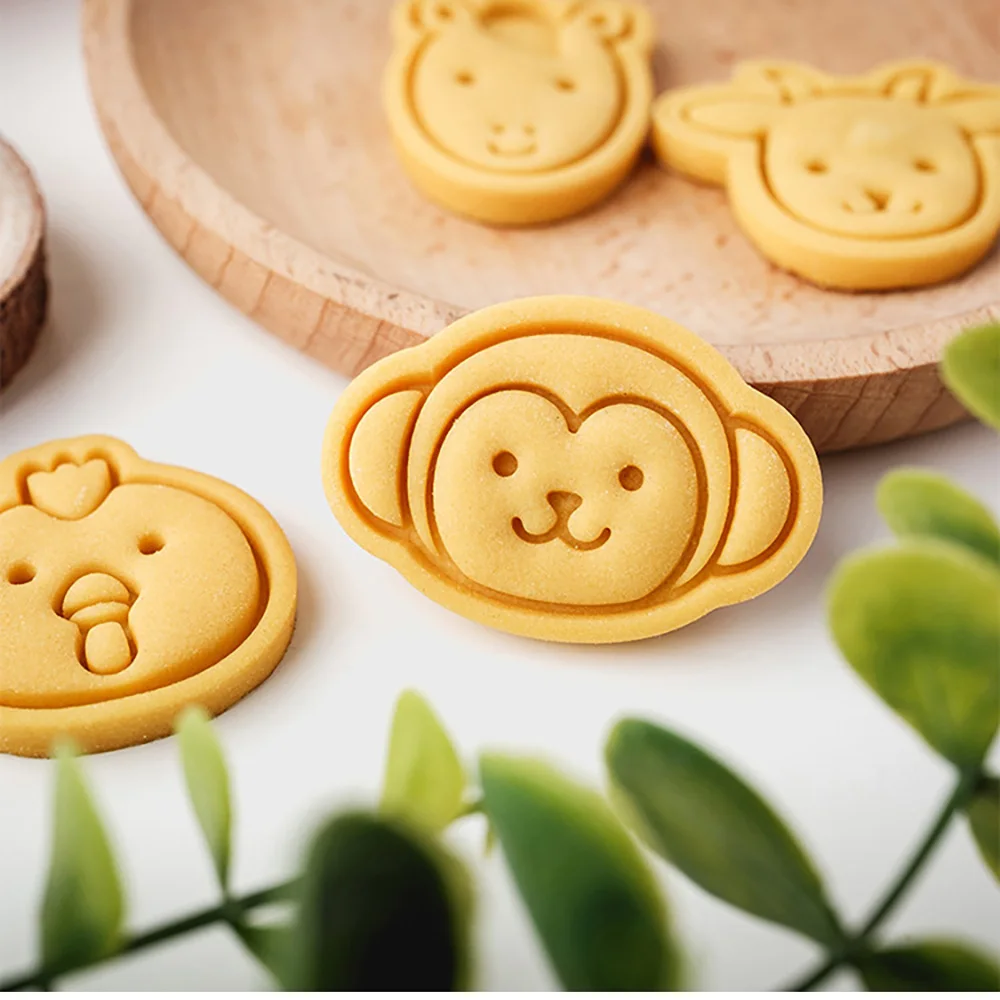 Description Picture 4 of itemCartoon Animal Cookie Mold 3D Cookie Molds Cutter Cake Decorating DIY Baking Tool