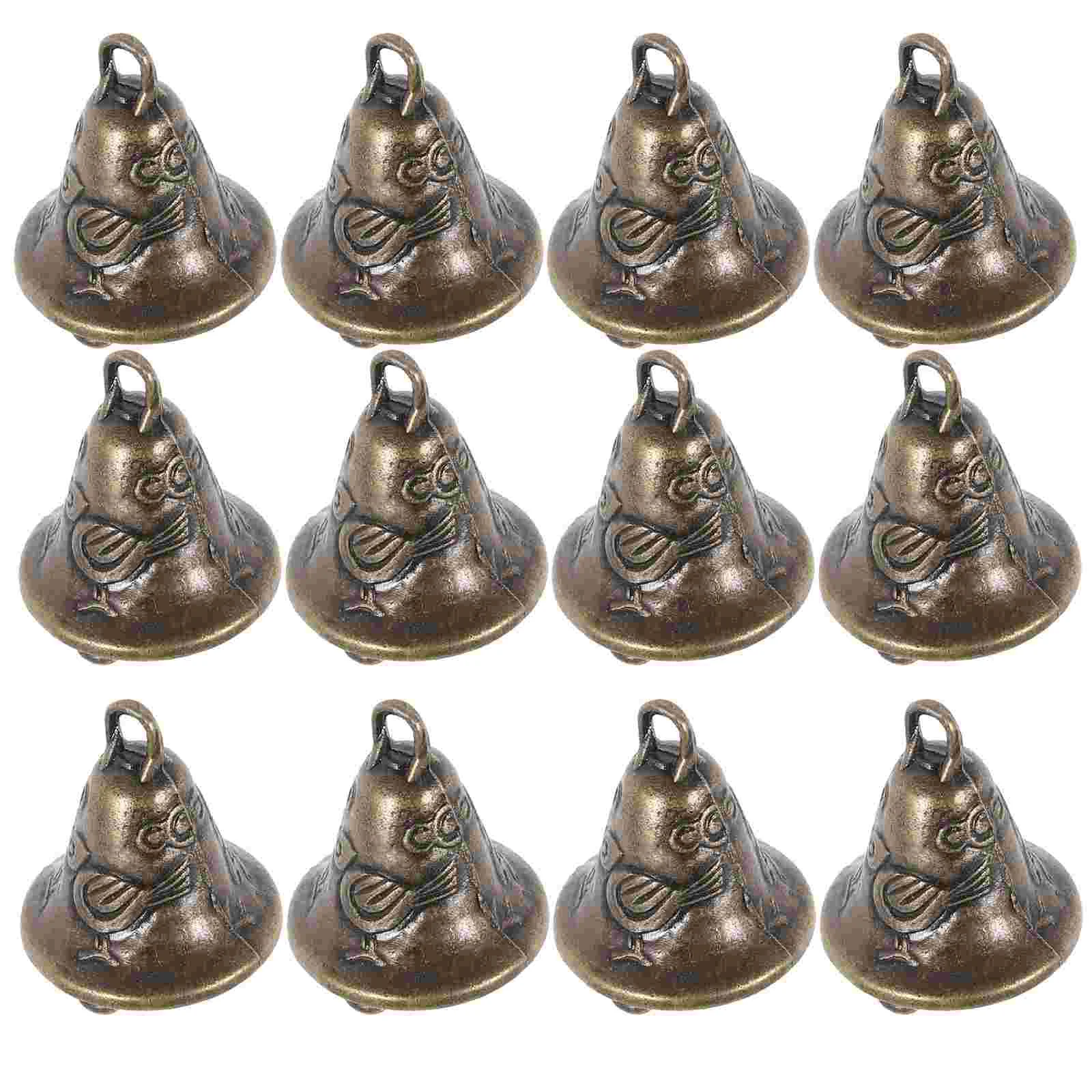 

Alloy Metal Bells Statues Wind Chime Bells Decorations Christmas Tree Hanging Bells Ornaments (Random Style) 2.5x2.3x2.3cm