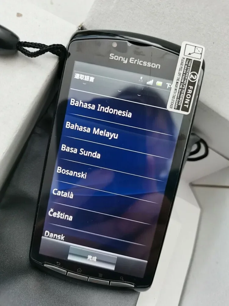 Sony Xperia PLAY R800i 改修済みオリジナル 4.0 インチ 5MP 携帯電話