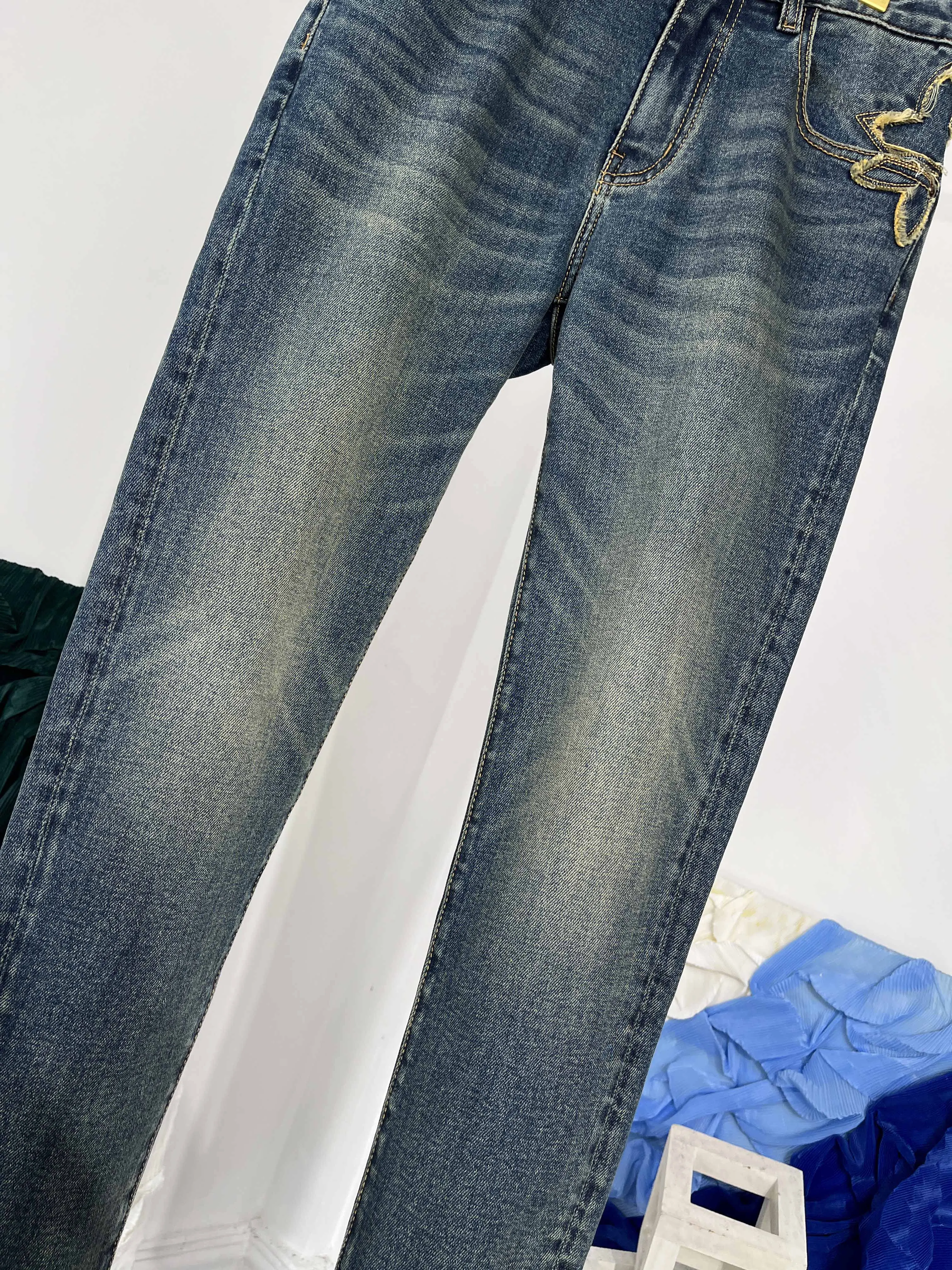 Korean Style Autumn Winter Fashion Men High Quality Floral Embroidery Jeans Casual Denim Straight Pants C588