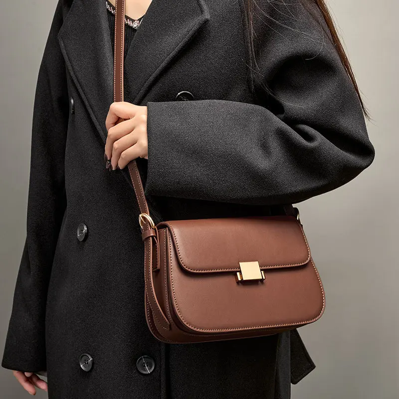 

CHA-17 2023 High-end Underarm Bag Genuine Leather Women's Bag Fashion Tofu Bag Shoulder Messenger Bag, Free Shipping